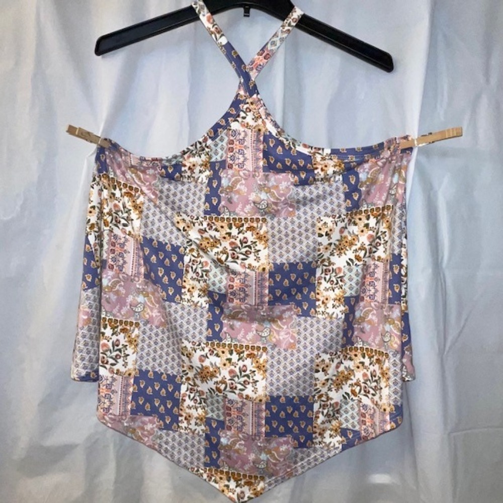 Haptics Holly Harper Patchwork Floral Halter Handkerchief Boho Hippie Top Sz L